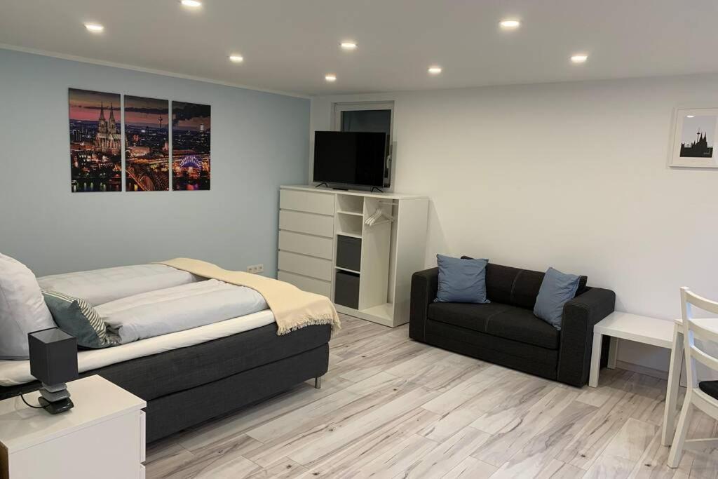 Modern Renovated Apartment Suited For Business Consultants - In Close Distance To Dt, Dhl And Un Campus - Reserved Parking บอนน์ ภายนอก รูปภาพ